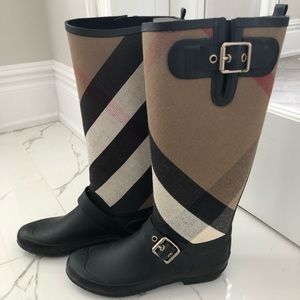 Burberry Boots